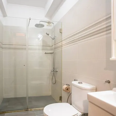 1br1 In Moscavide, Metro Close ליסבון